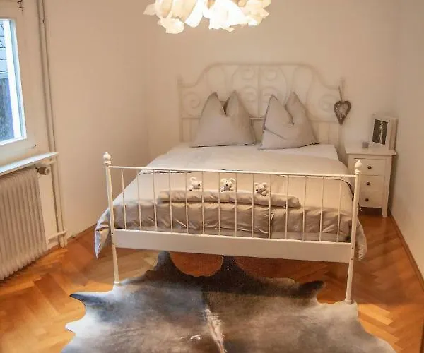 Vikaro Apartment